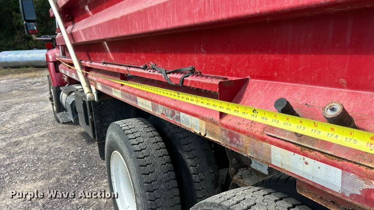 image for item ET3375 2010 International SF525 dump truck