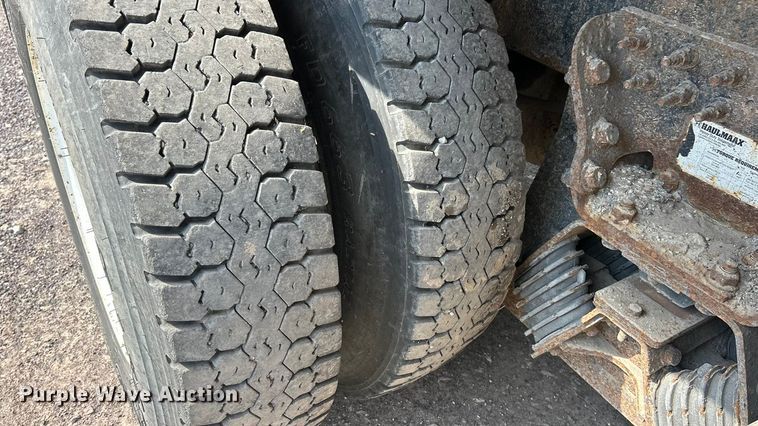 image for item ET3375 2010 International SF525 dump truck