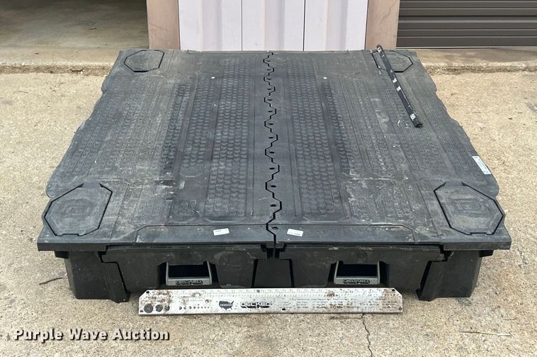 image for item ET3378 Decked toolbox