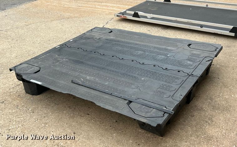 image for item ET3378 Decked toolbox