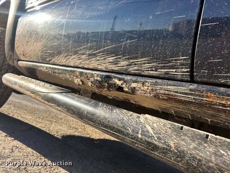 image for item ET3383 2006 Chevrolet Silverado 2500 HD Ext. Cab pickup truck