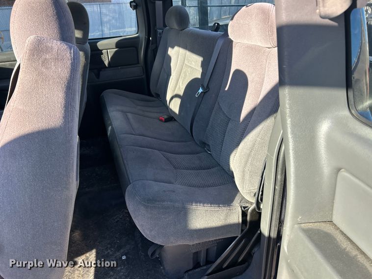 image for item ET3383 2006 Chevrolet Silverado 2500 HD Ext. Cab pickup truck