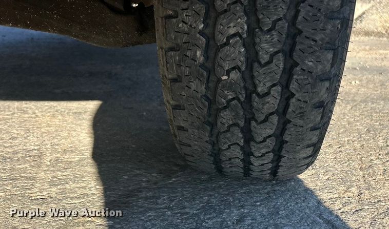 image for item ET3383 2006 Chevrolet Silverado 2500 HD Ext. Cab pickup truck