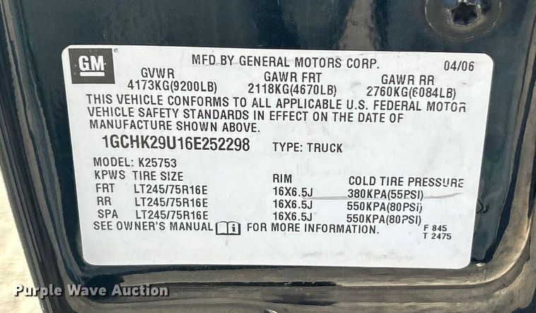 image for item ET3383 2006 Chevrolet Silverado 2500 HD Ext. Cab pickup truck