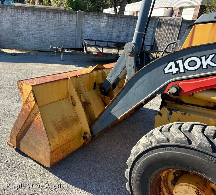 image for item ET3384 2014 John Deere 410K backhoe