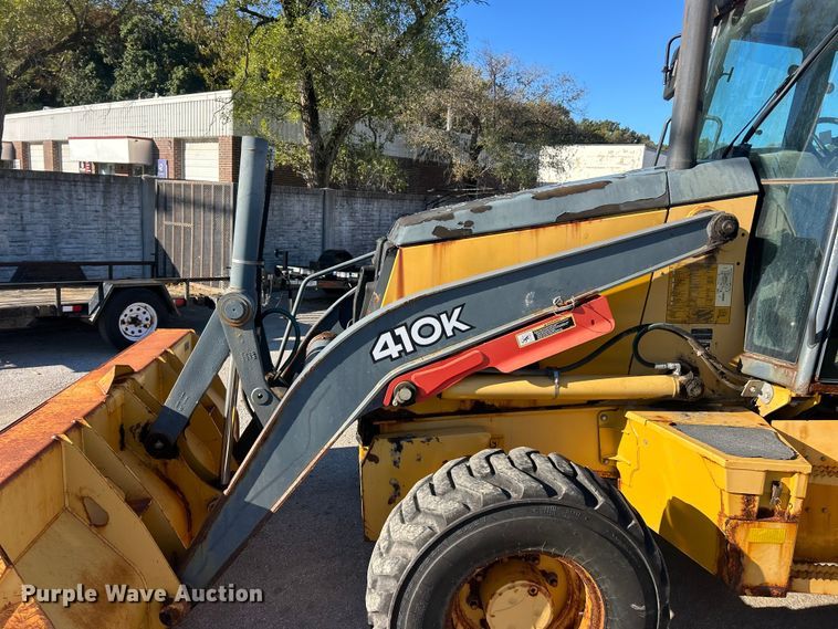 image for item ET3384 2014 John Deere 410K backhoe