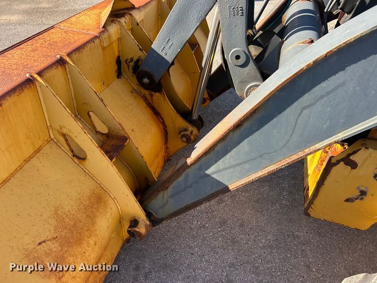 image for item ET3384 2014 John Deere 410K backhoe