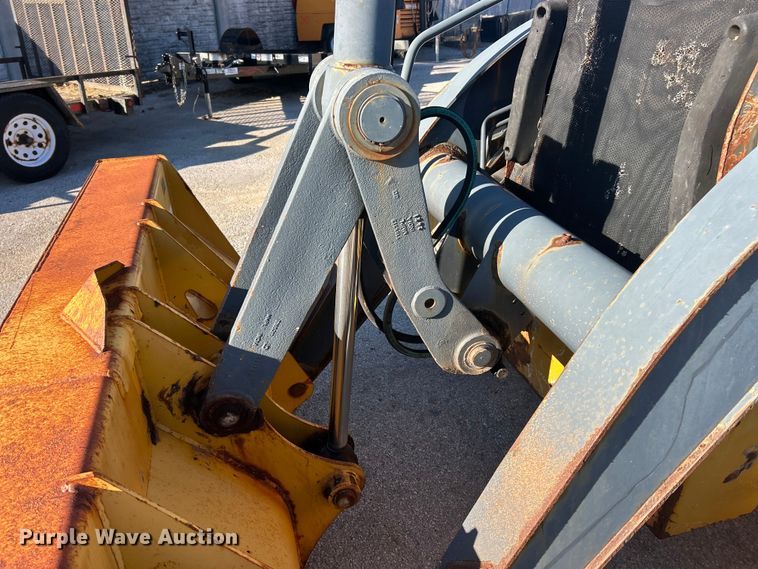 image for item ET3384 2014 John Deere 410K backhoe