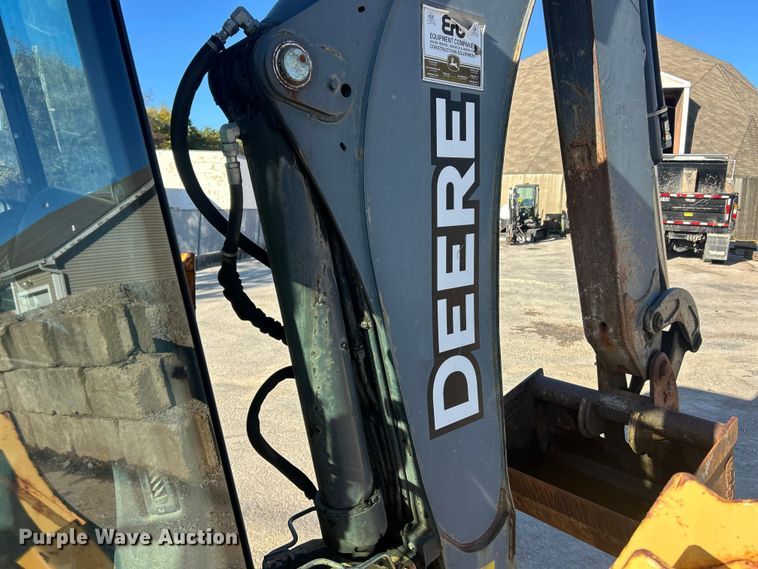 image for item ET3384 2014 John Deere 410K backhoe