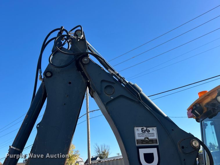 image for item ET3384 2014 John Deere 410K backhoe