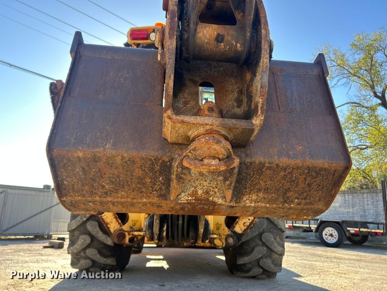 image for item ET3384 2014 John Deere 410K backhoe