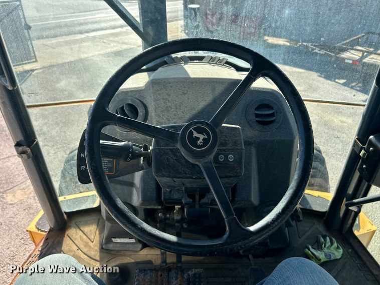 image for item ET3384 2014 John Deere 410K backhoe