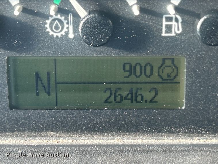 image for item ET3384 2014 John Deere 410K backhoe