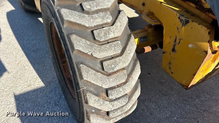 image for item ET3384 2014 John Deere 410K backhoe