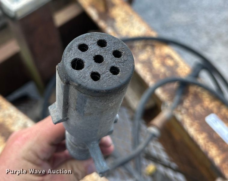 image for item ET3455 1994 Trail King TK40LP equipment trailer