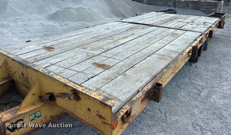 image for item ET3455 1994 Trail King TK40LP equipment trailer