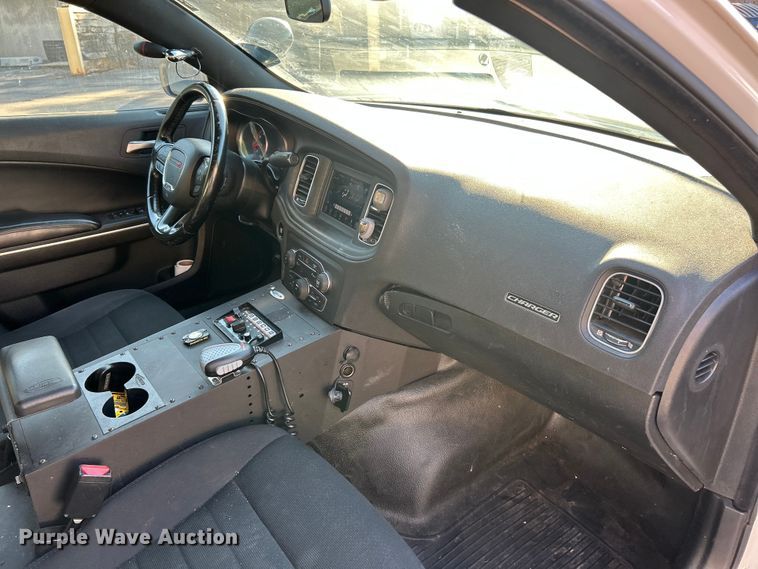 image for item ET3461 2020 Dodge Charger Police 