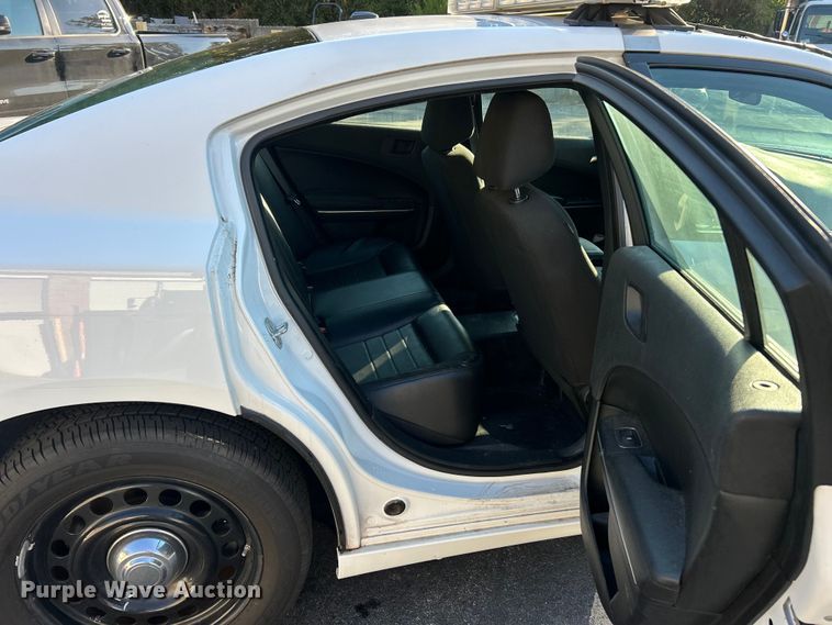 image for item ET3461 2020 Dodge Charger Police 