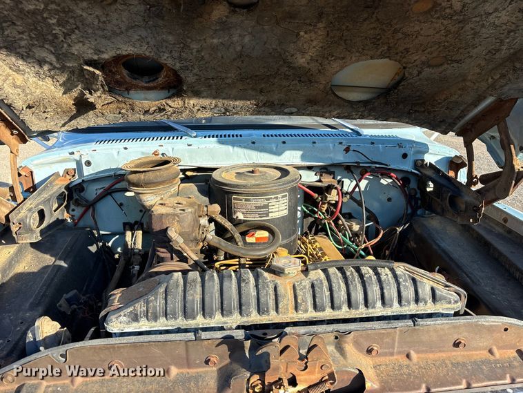 image for item ET7105 1979 Ford F7000 semi truck