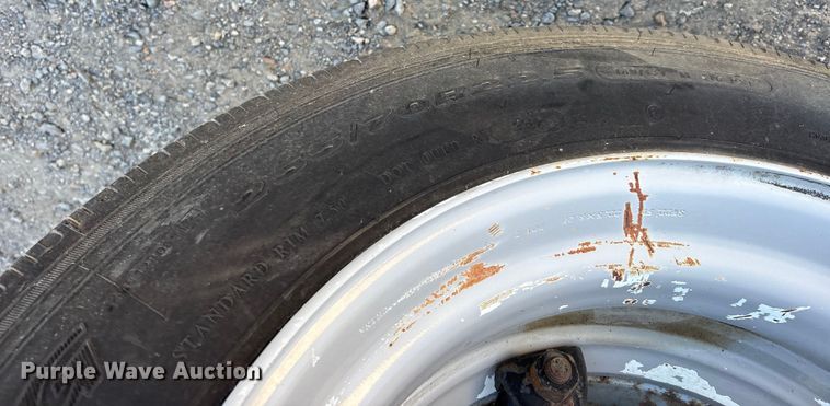 image for item ET7105 1979 Ford F7000 semi truck