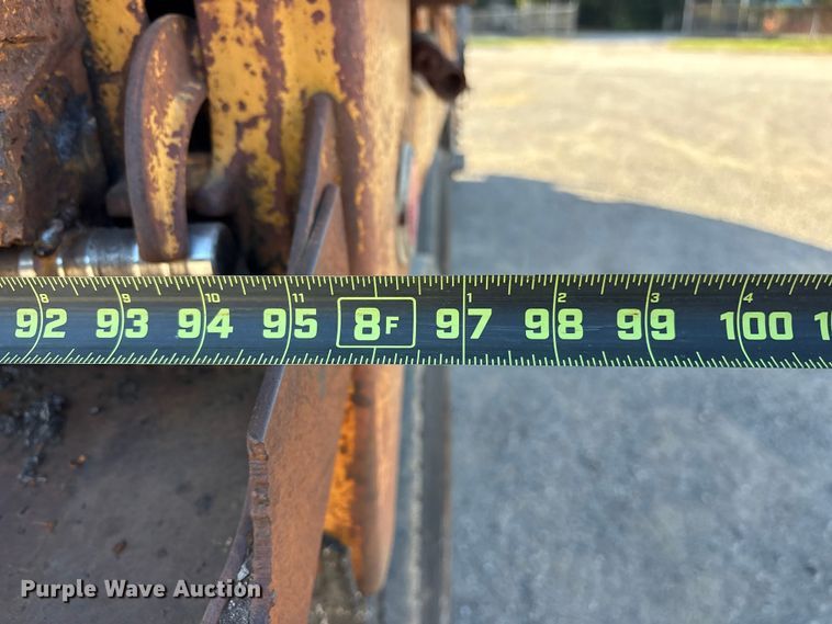 image for item ET7106 2004 International 7400 dump truck