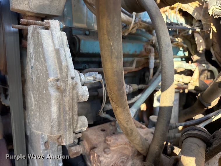 image for item ET7106 2004 International 7400 dump truck