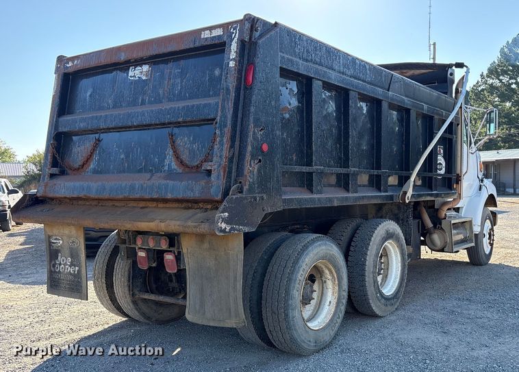 image for item ET7107 2009 Sterling L8500 dump truck