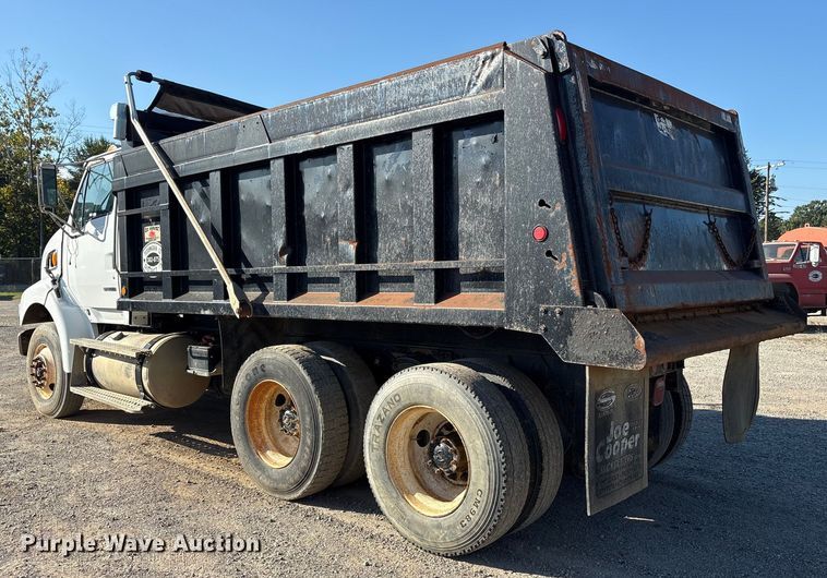 image for item ET7107 2009 Sterling L8500 dump truck