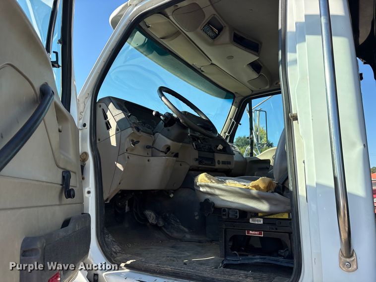 image for item ET7107 2009 Sterling L8500 dump truck