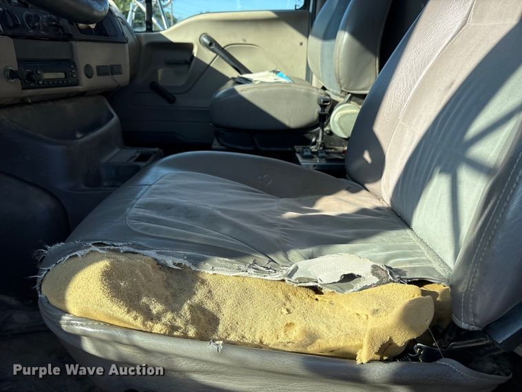 image for item ET7107 2009 Sterling L8500 dump truck