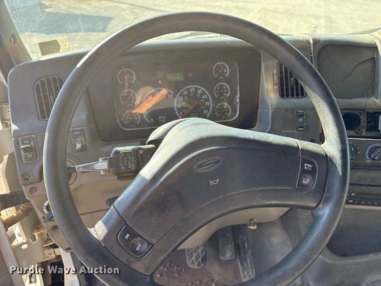 image for item ET7107 2009 Sterling L8500 dump truck