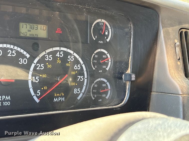 image for item ET7107 2009 Sterling L8500 dump truck