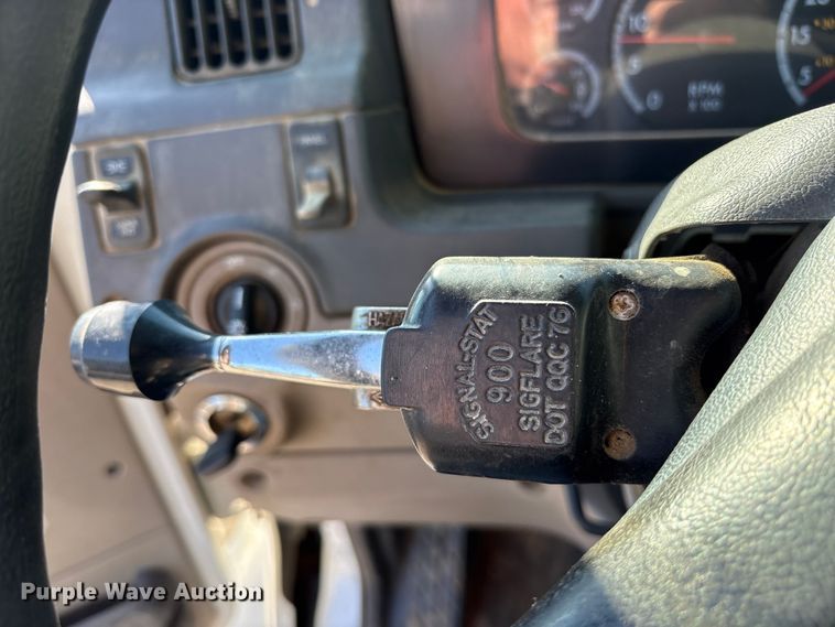 image for item ET7107 2009 Sterling L8500 dump truck