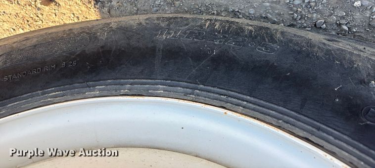 image for item ET7107 2009 Sterling L8500 dump truck