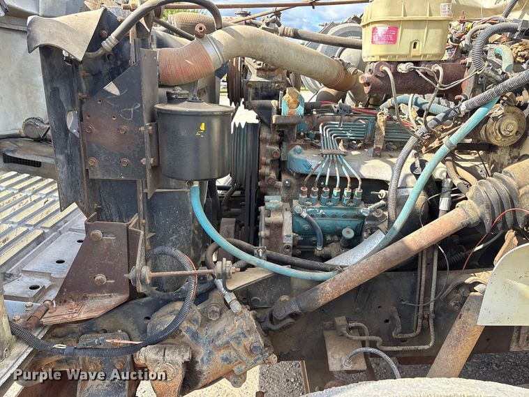 image for item ET7109 1990 International 4700 dump flatbed truck