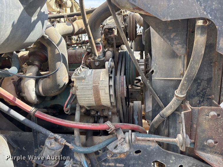 image for item ET7109 1990 International 4700 dump flatbed truck