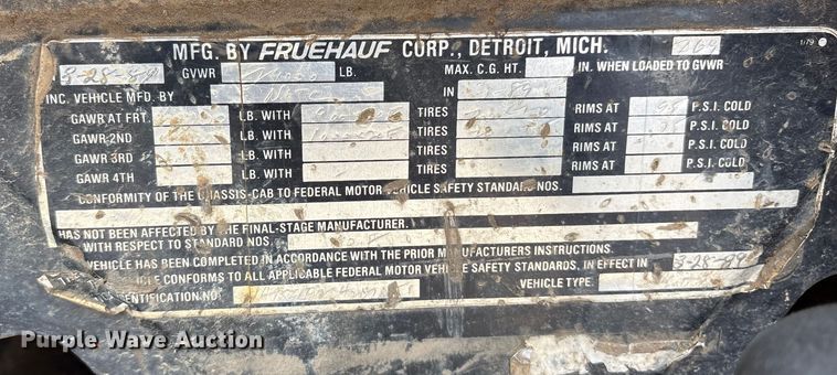 image for item ET7109 1990 International 4700 dump flatbed truck