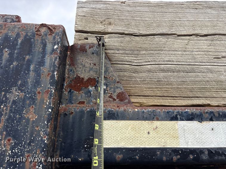 image for item ET7110 1992 International 4700 dump truck