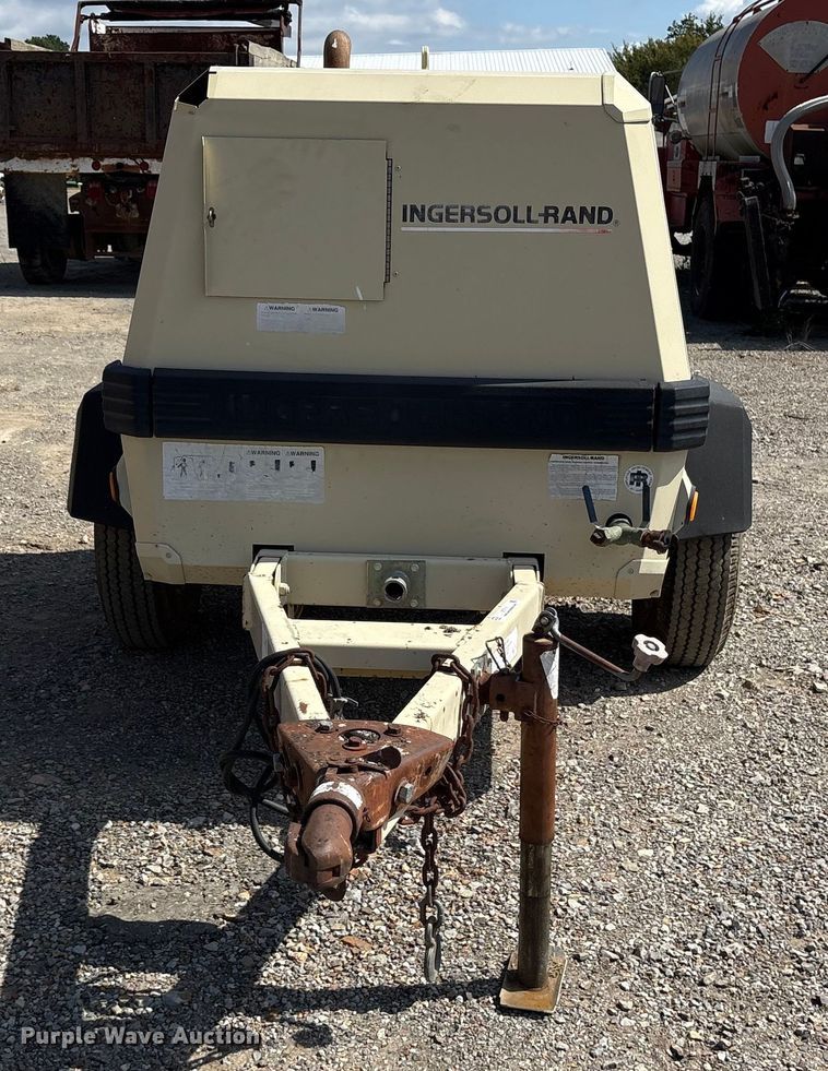 image for item ET7111 1998 Ingersoll Rand P100WJD air compressor