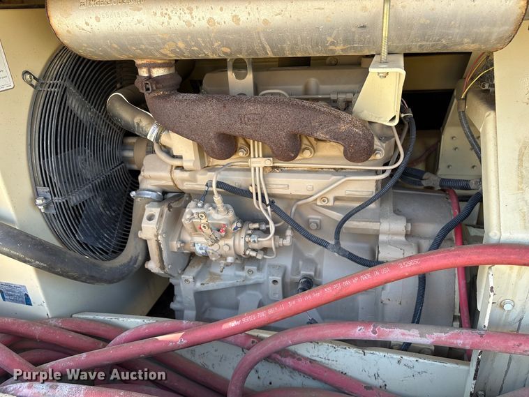 image for item ET7111 1998 Ingersoll Rand P100WJD air compressor