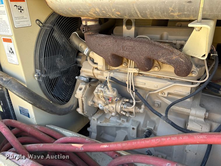 image for item ET7111 1998 Ingersoll Rand P100WJD air compressor