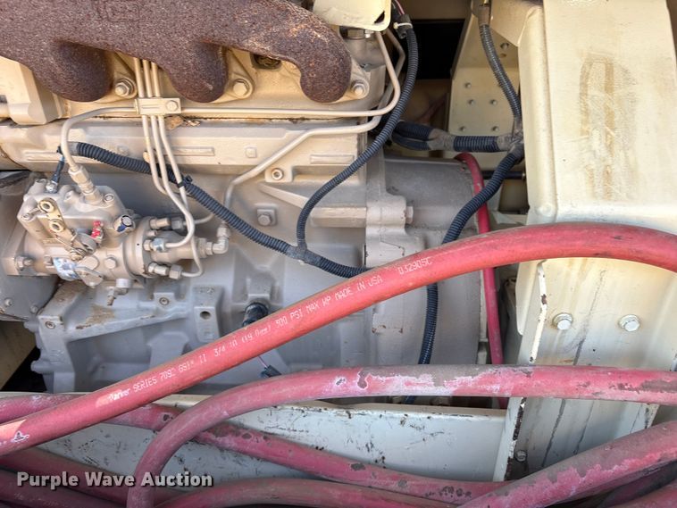 image for item ET7111 1998 Ingersoll Rand P100WJD air compressor