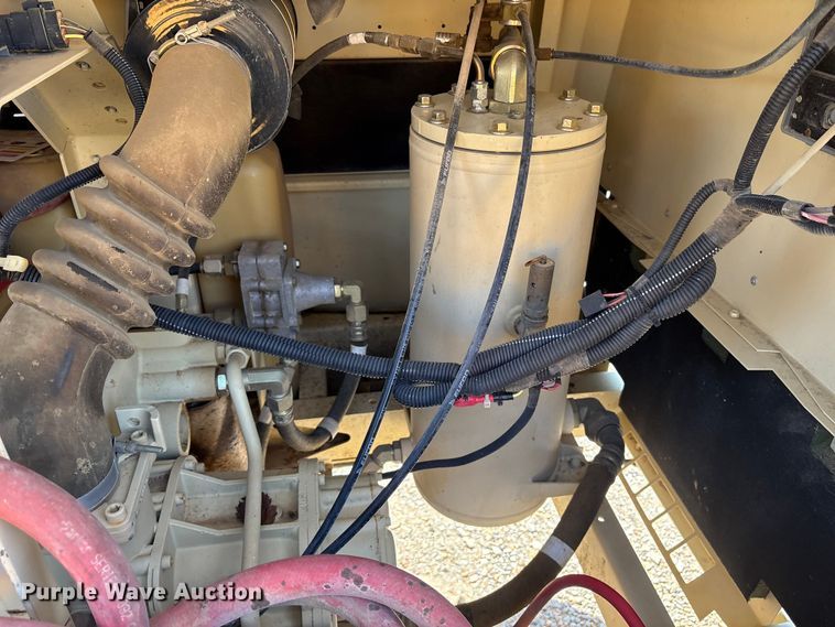 image for item ET7111 1998 Ingersoll Rand P100WJD air compressor