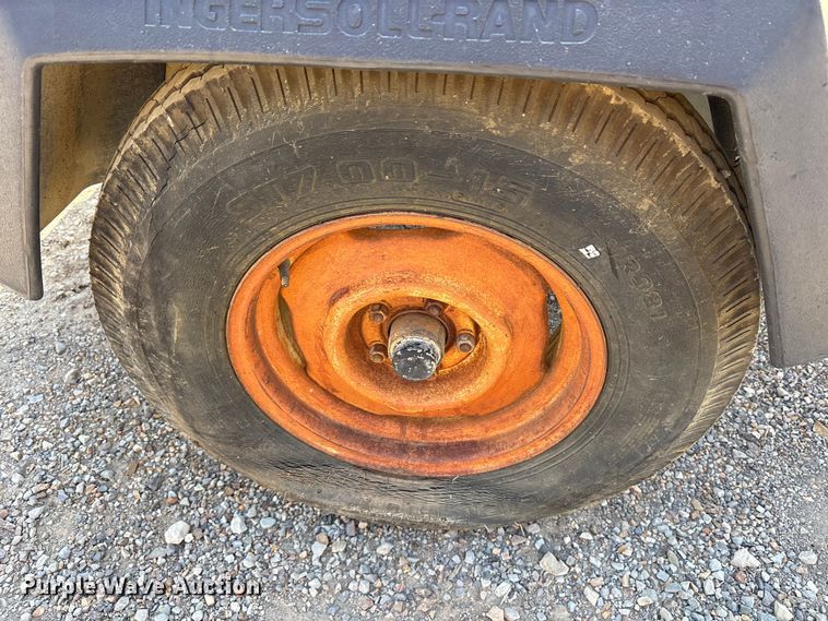 image for item ET7111 1998 Ingersoll Rand P100WJD air compressor