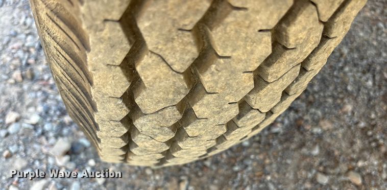 image for item ET7111 1998 Ingersoll Rand P100WJD air compressor