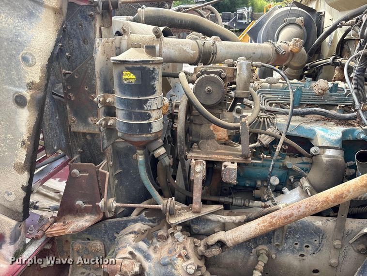 image for item ET7113 1990 International 4700 dump truck