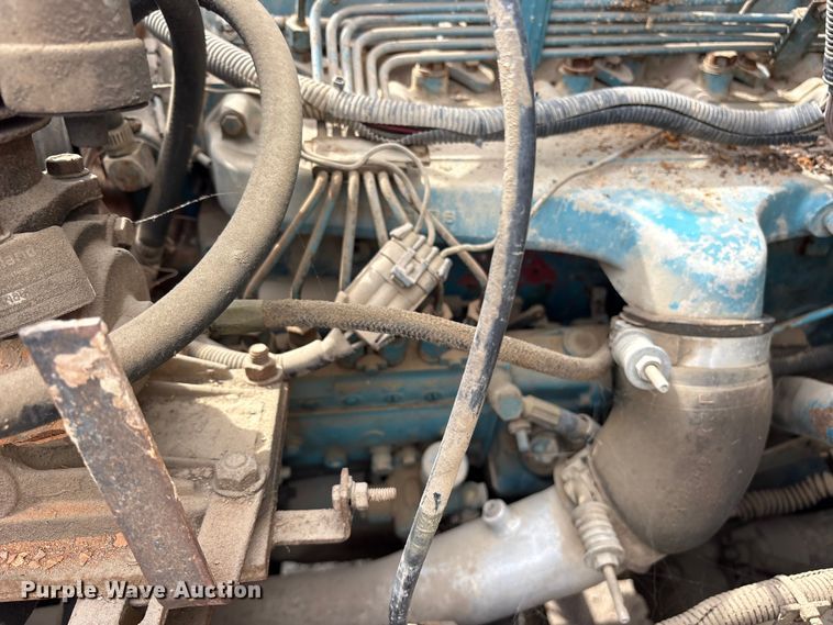 image for item ET7113 1990 International 4700 dump truck