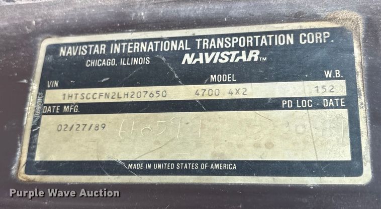 image for item ET7113 1990 International 4700 dump truck