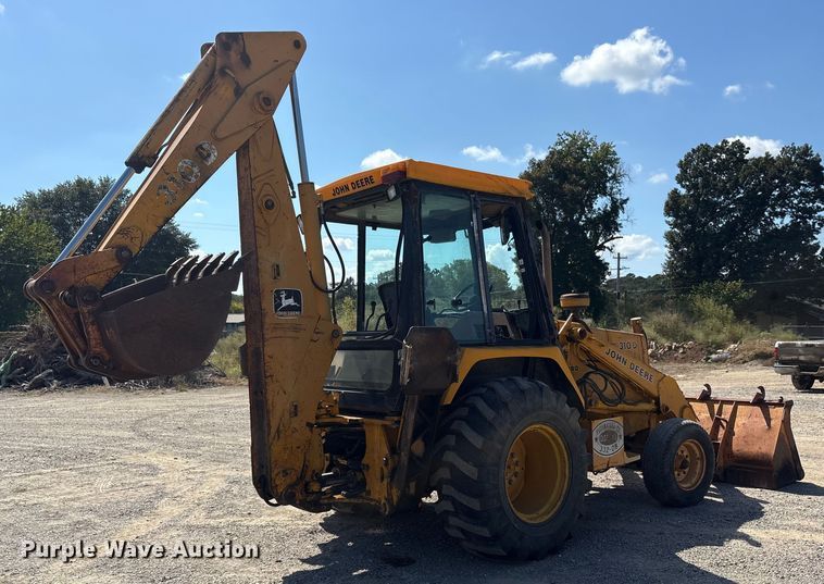 image for item ET7114 1992 John Deere 310D backhoe