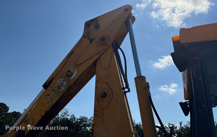 image for item ET7114 1992 John Deere 310D backhoe
